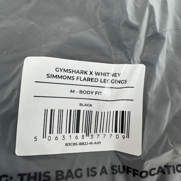 NEW Gymshark Whitney Flared Leggings Black - Picture 4 of 5